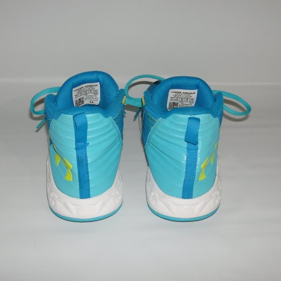 Under Armour Kids Size 4 - Picture 4 of 5